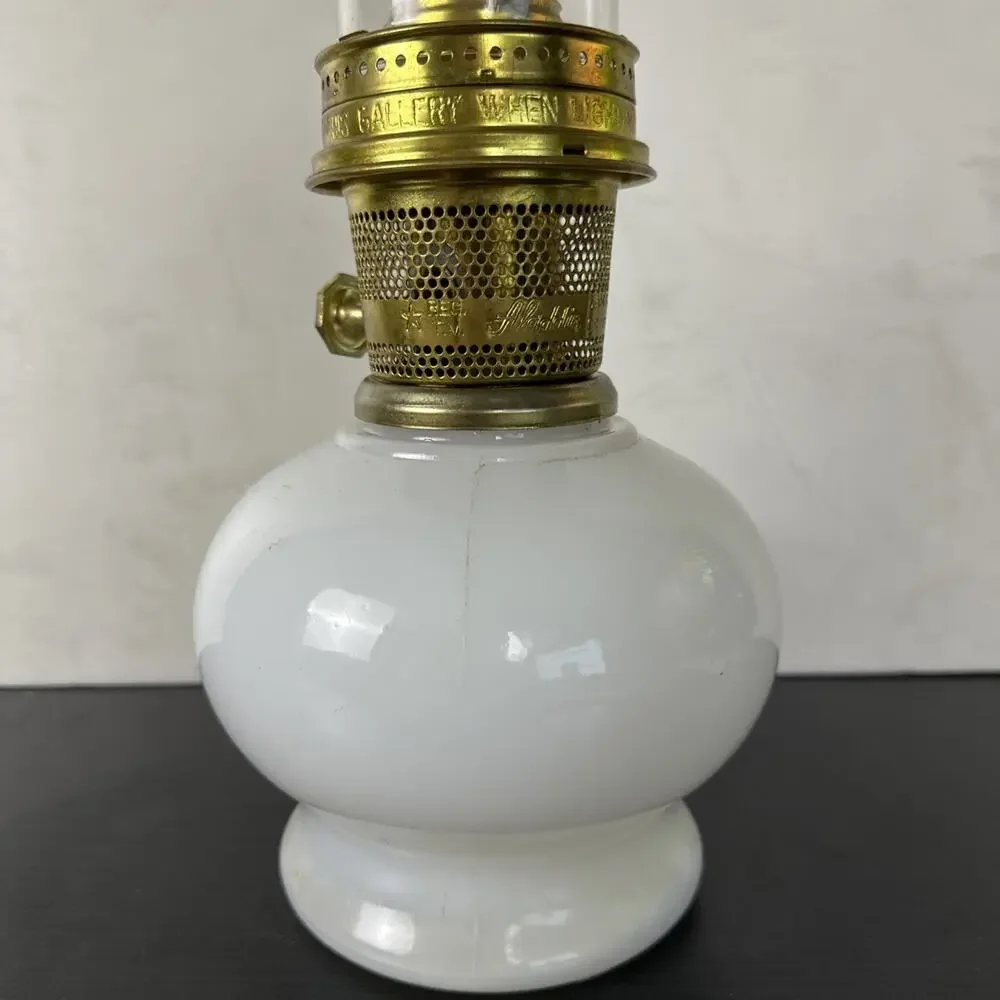 Aladdin American Classic Incandescent‎ Oil Lamp Wheat Flower Model # C-6104M
